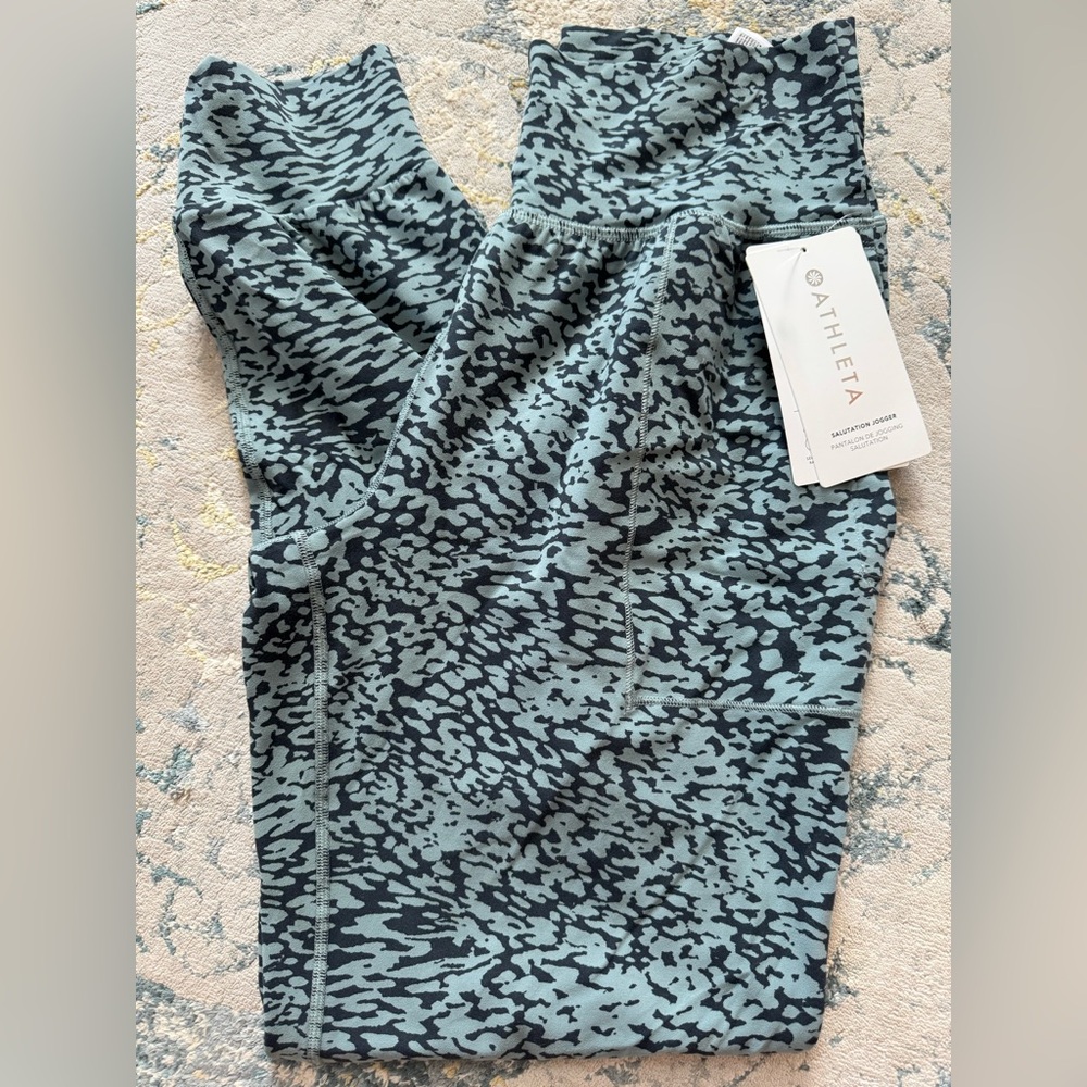 Athleta Salutation Joggers NWT